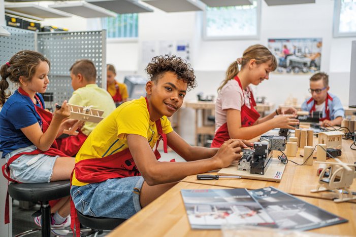Makerspace for woodworking and crafting