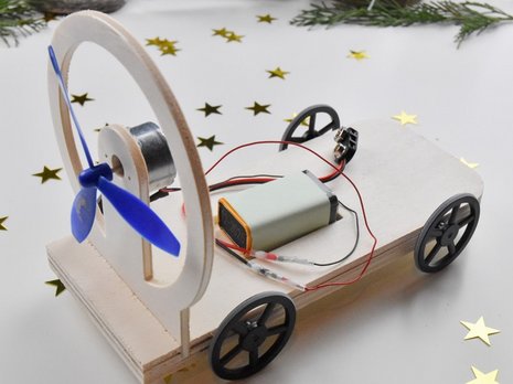 wooden car model with battery