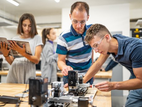 Makerspace concept for wood and metal working